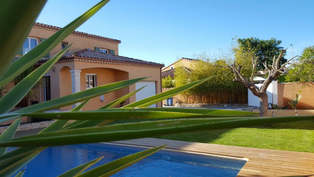 Maison Les Pins Aigues-Mortes Exterior photo
